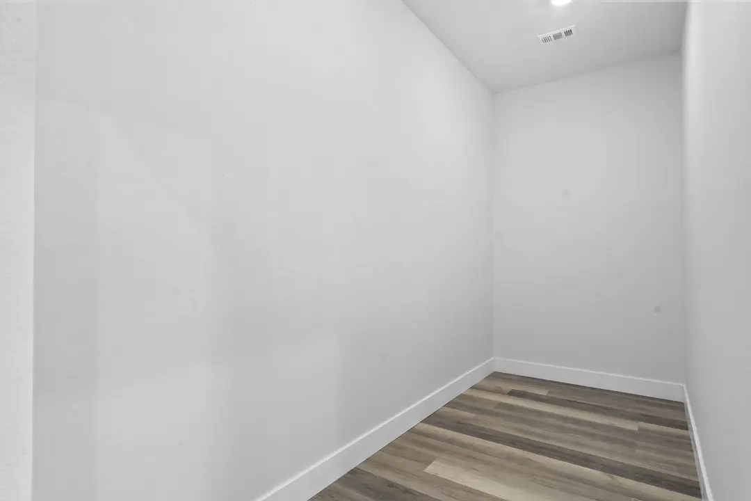 5025 Dogwood Avenue — photo 20