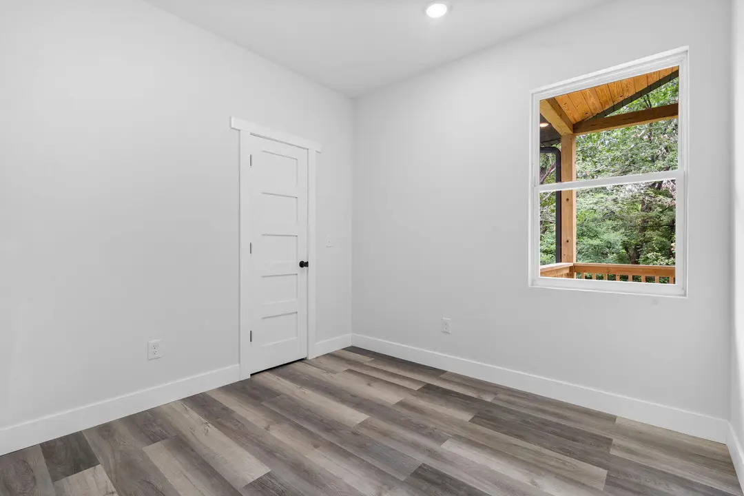 5025 Dogwood Avenue — photo 24