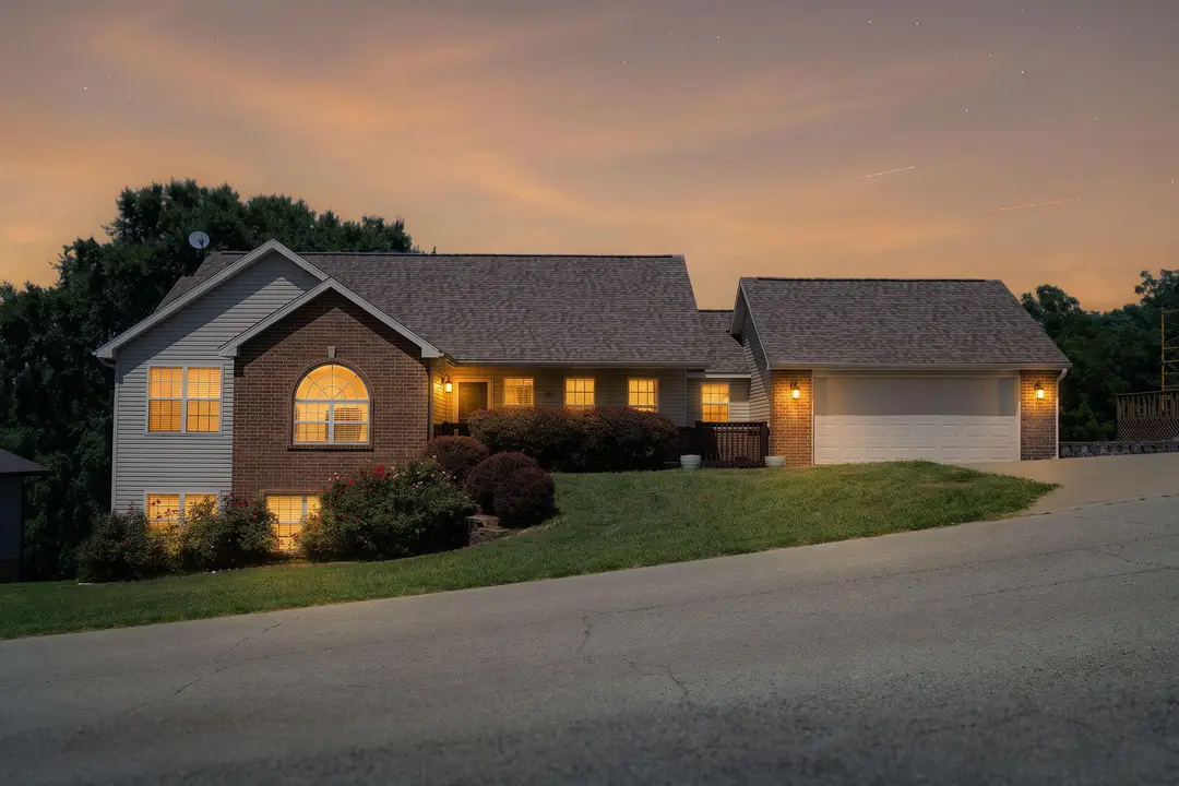 48 Irish Hills Boulevard — photo 2