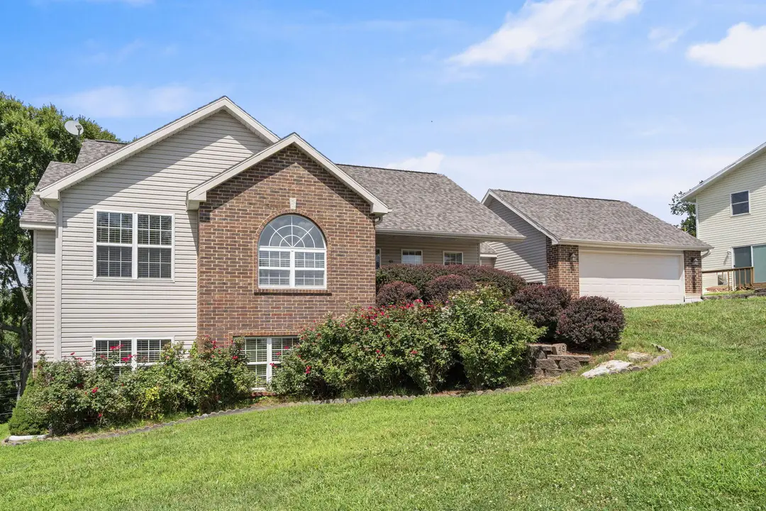 48 Irish Hills Boulevard — photo 3