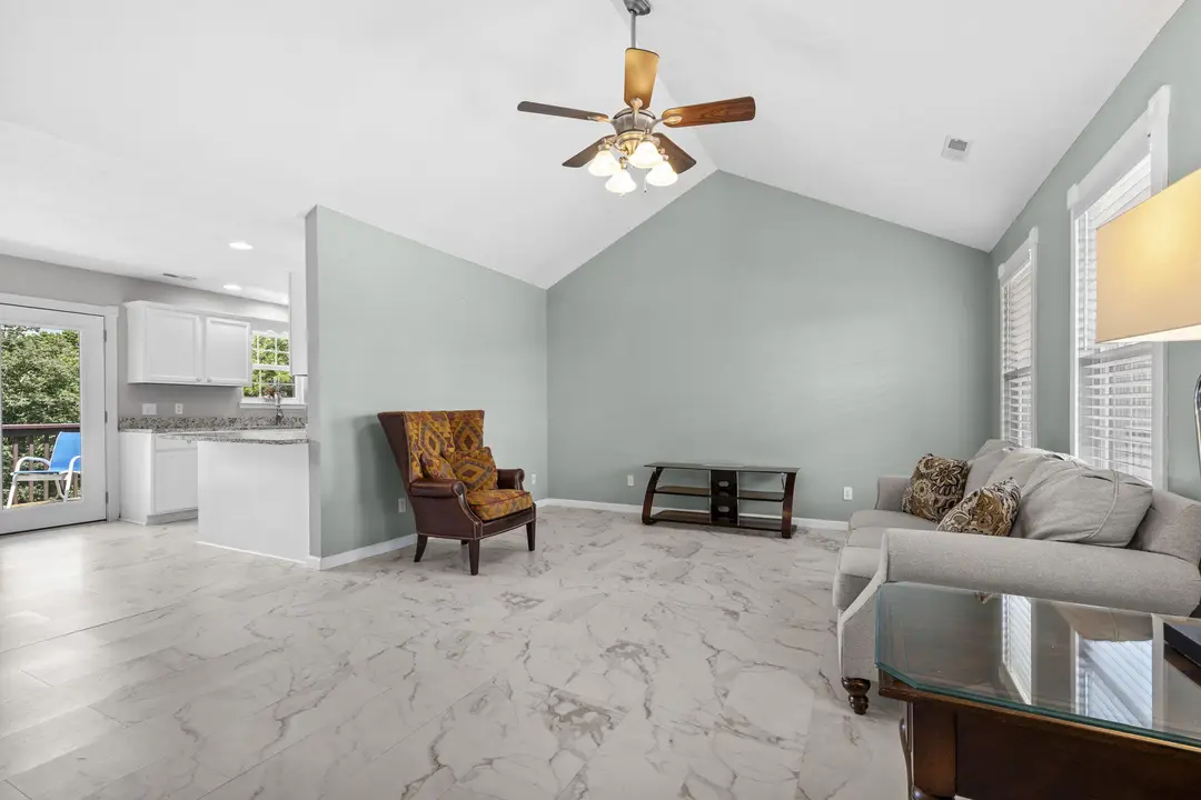 48 Irish Hills Boulevard — photo 4