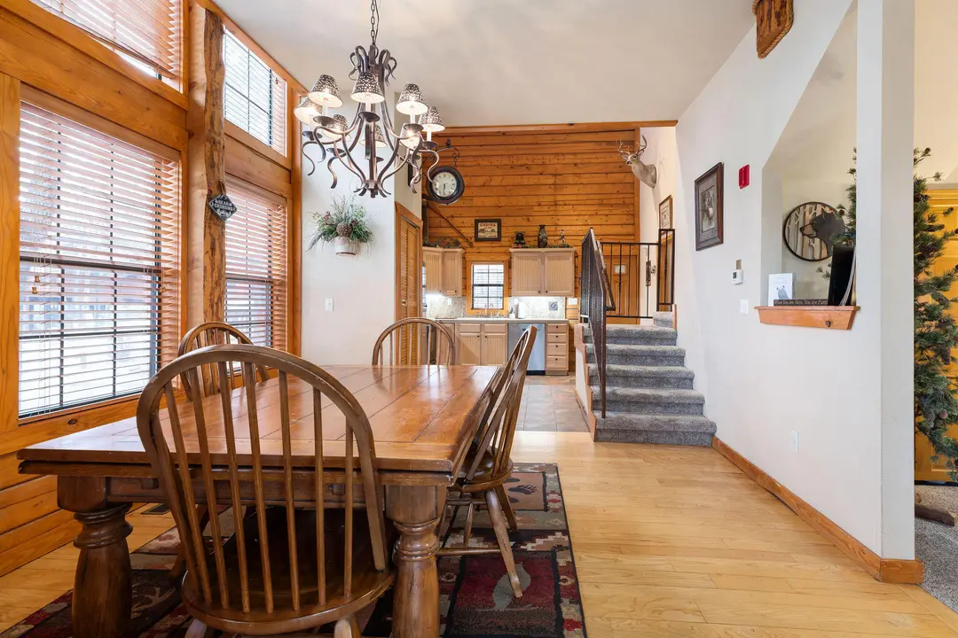 266 Oakridge Drive — photo 5