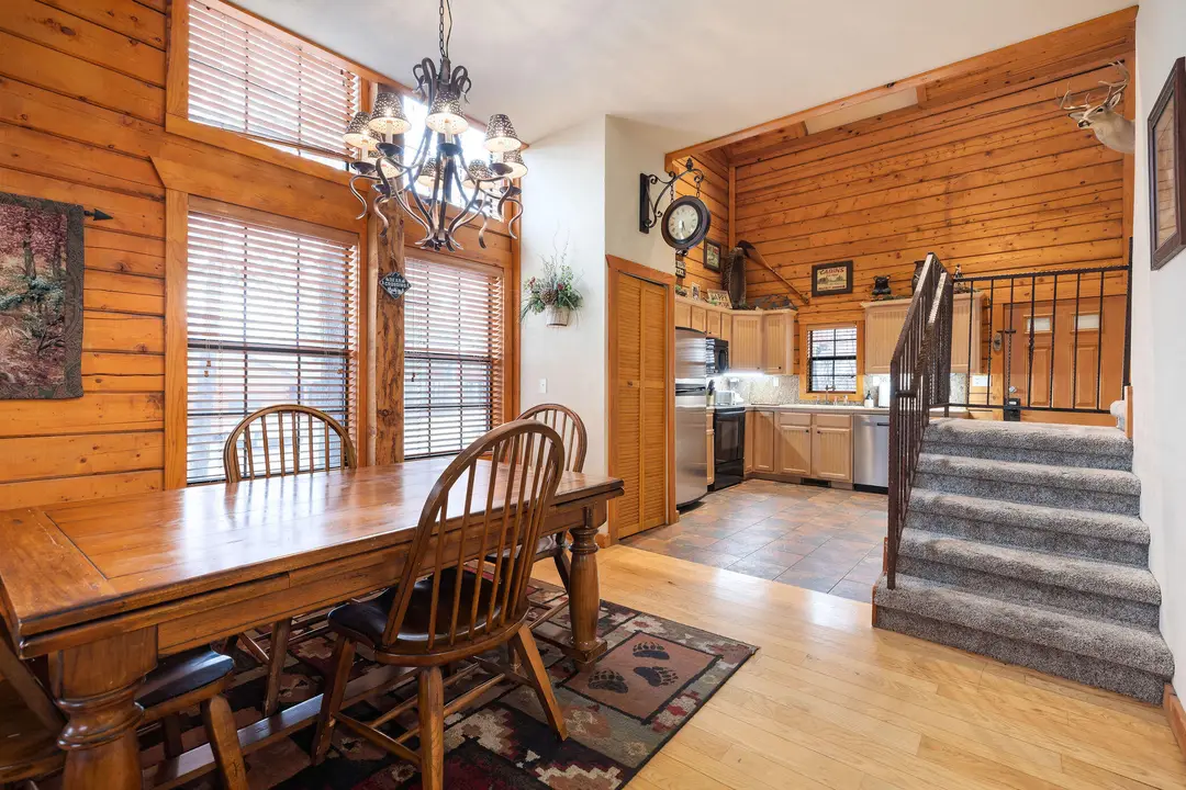 266 Oakridge Drive — photo 8