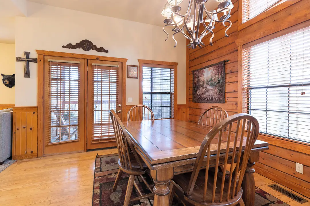 266 Oakridge Drive — photo 9