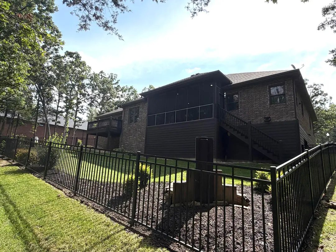 120 Bethpage Court — photo 34