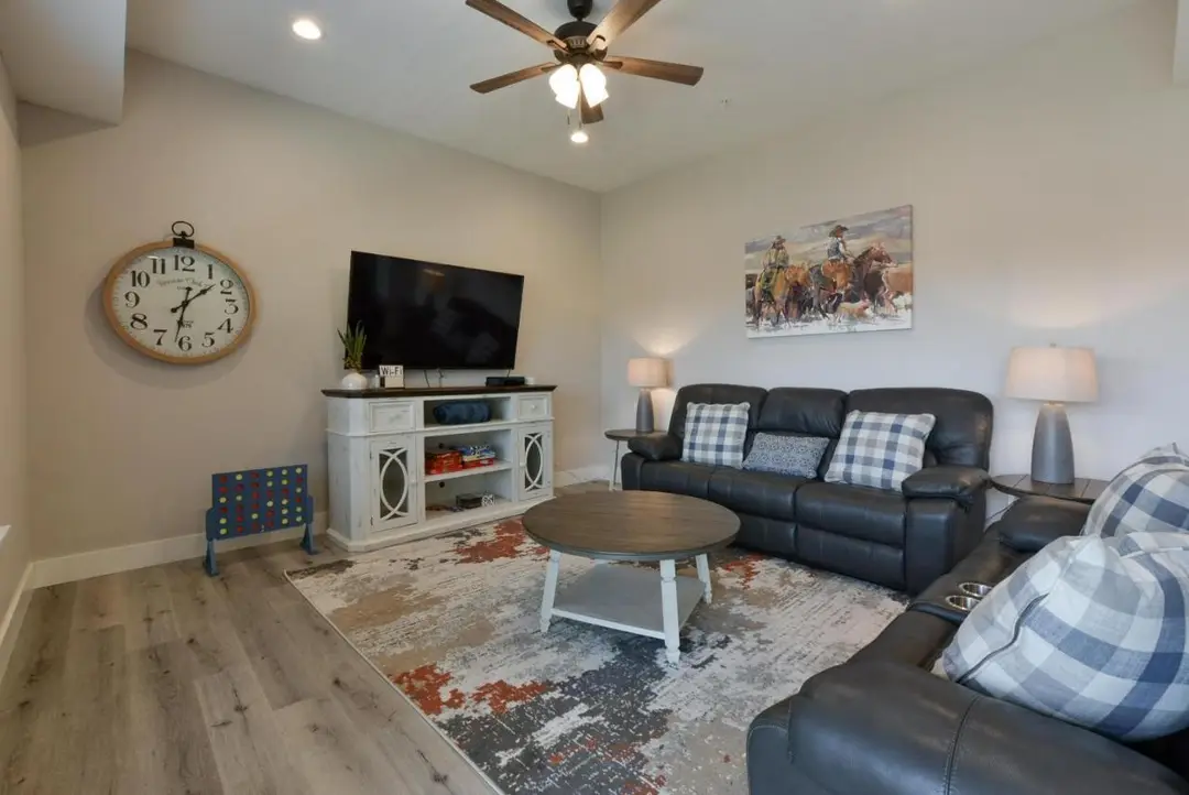 280 Lakefront Drive — photo 26