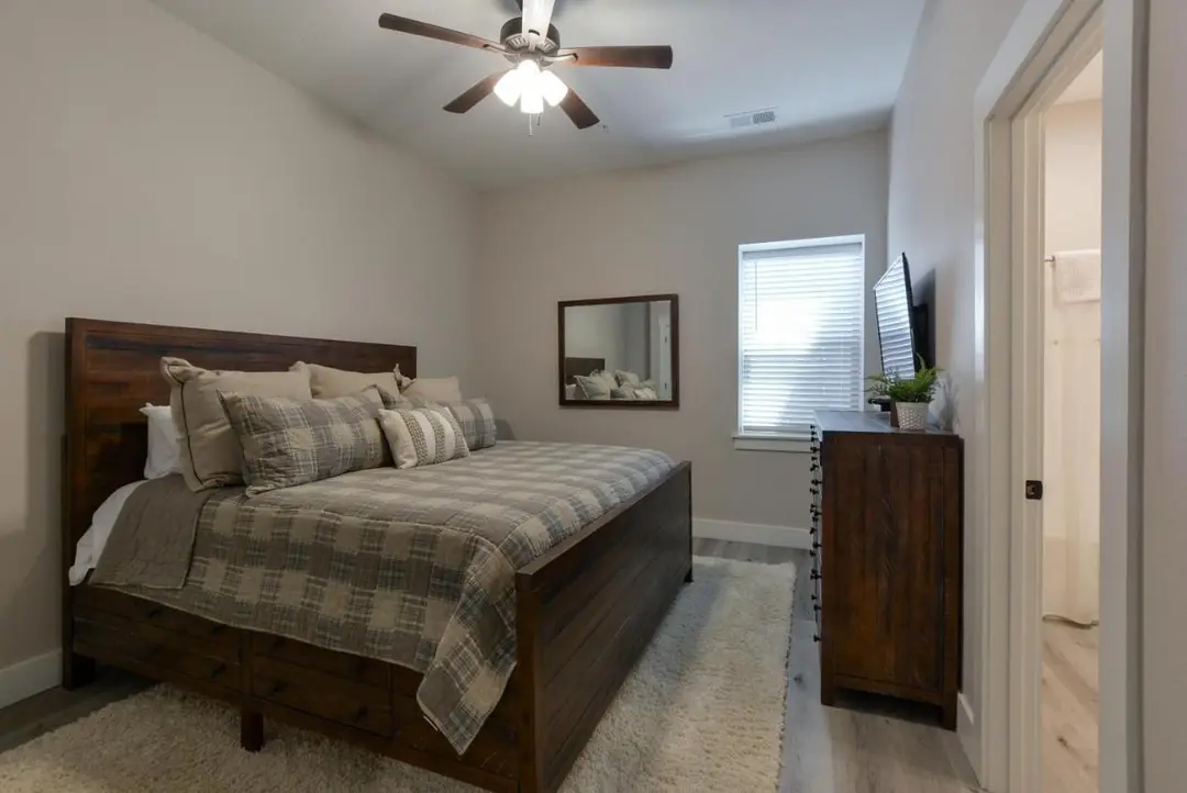 280 Lakefront Drive — photo 27