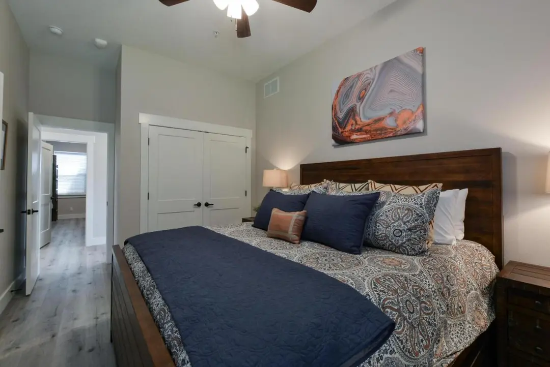 280 Lakefront Drive — photo 32