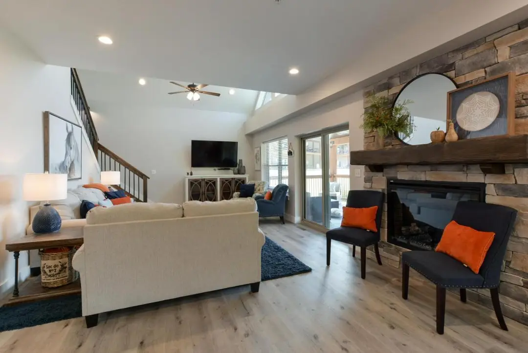280 Lakefront Drive — photo 5
