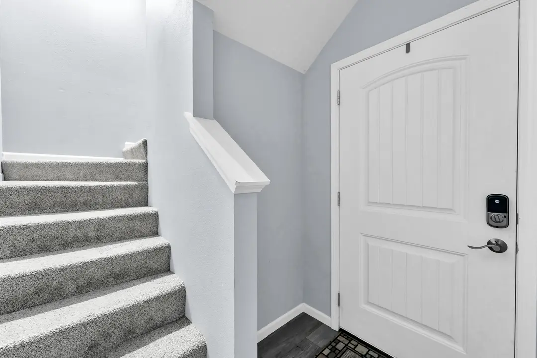 137 Bunker Drive — photo 8