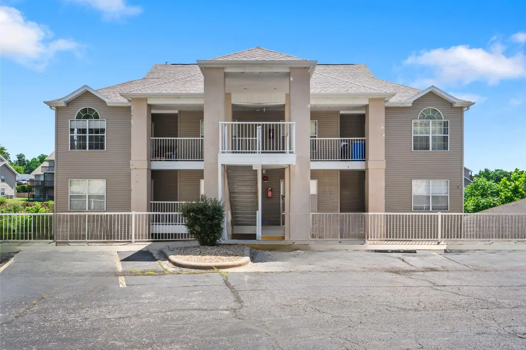 33 Golfshores Drive — photo 2