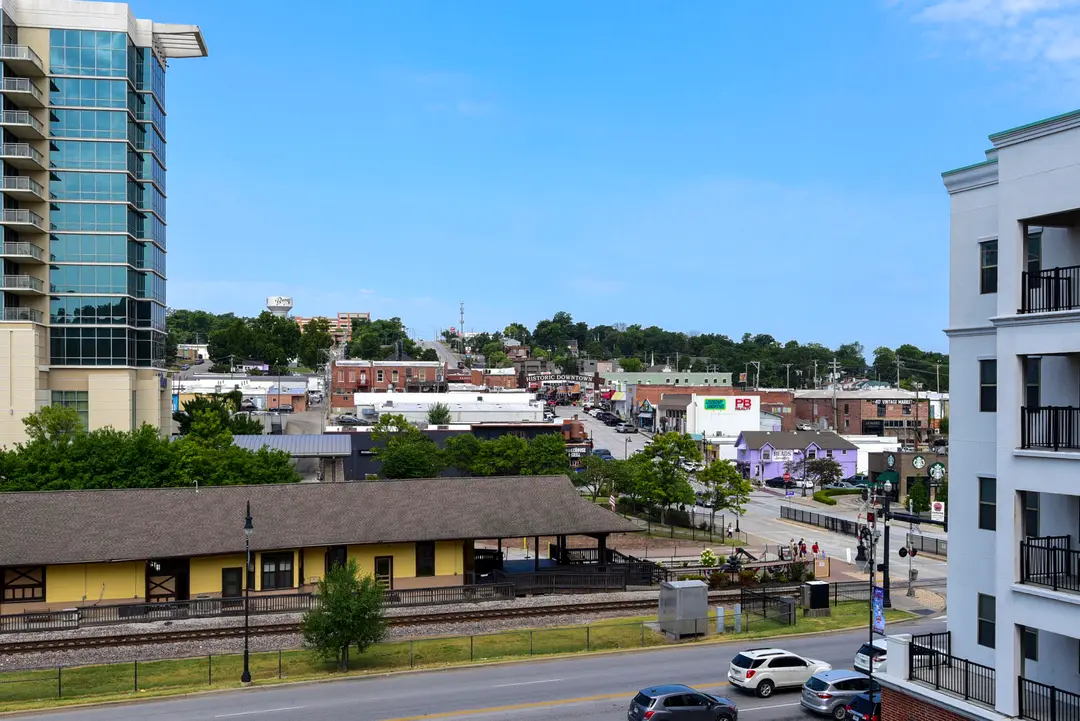 2406 Branson Landing Boulevard — photo 3