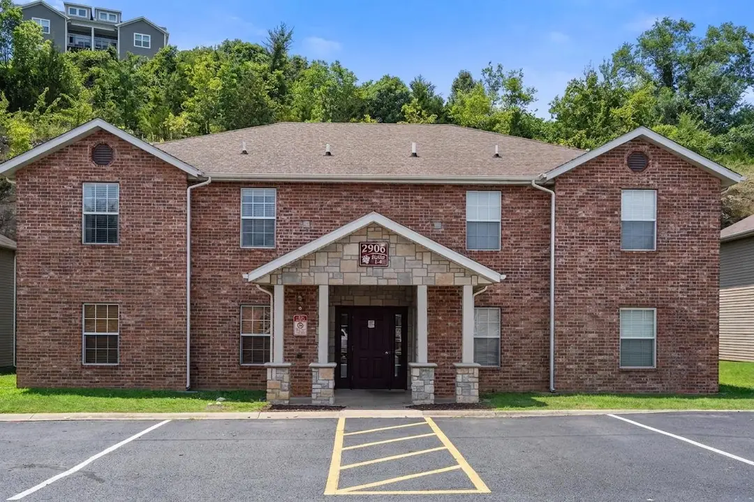 2906 Vinyards Parkway — photo 8