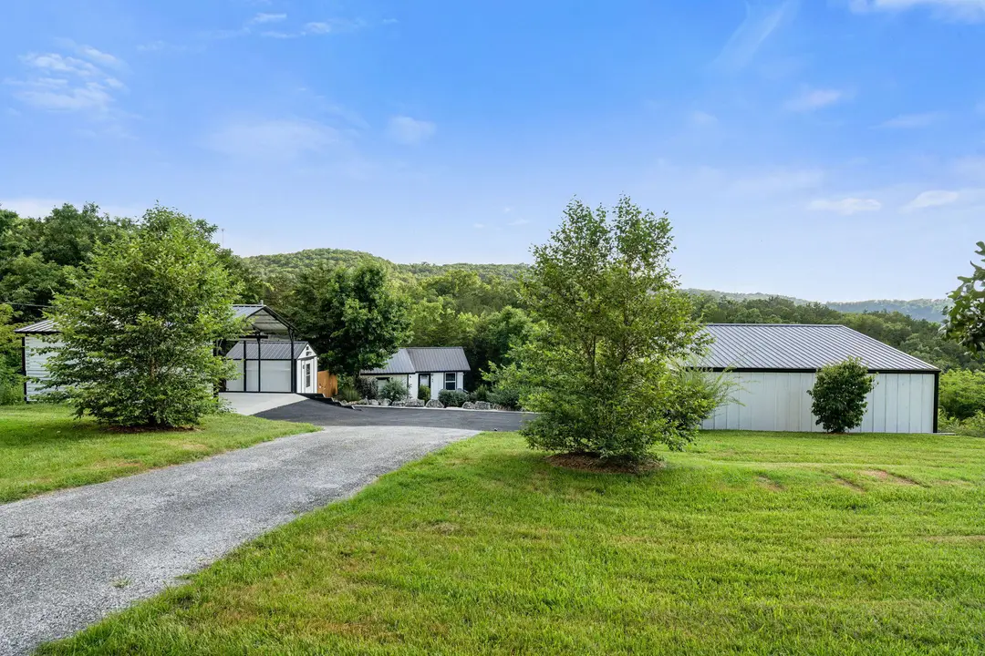 48 Hillsboro Drive — photo 1