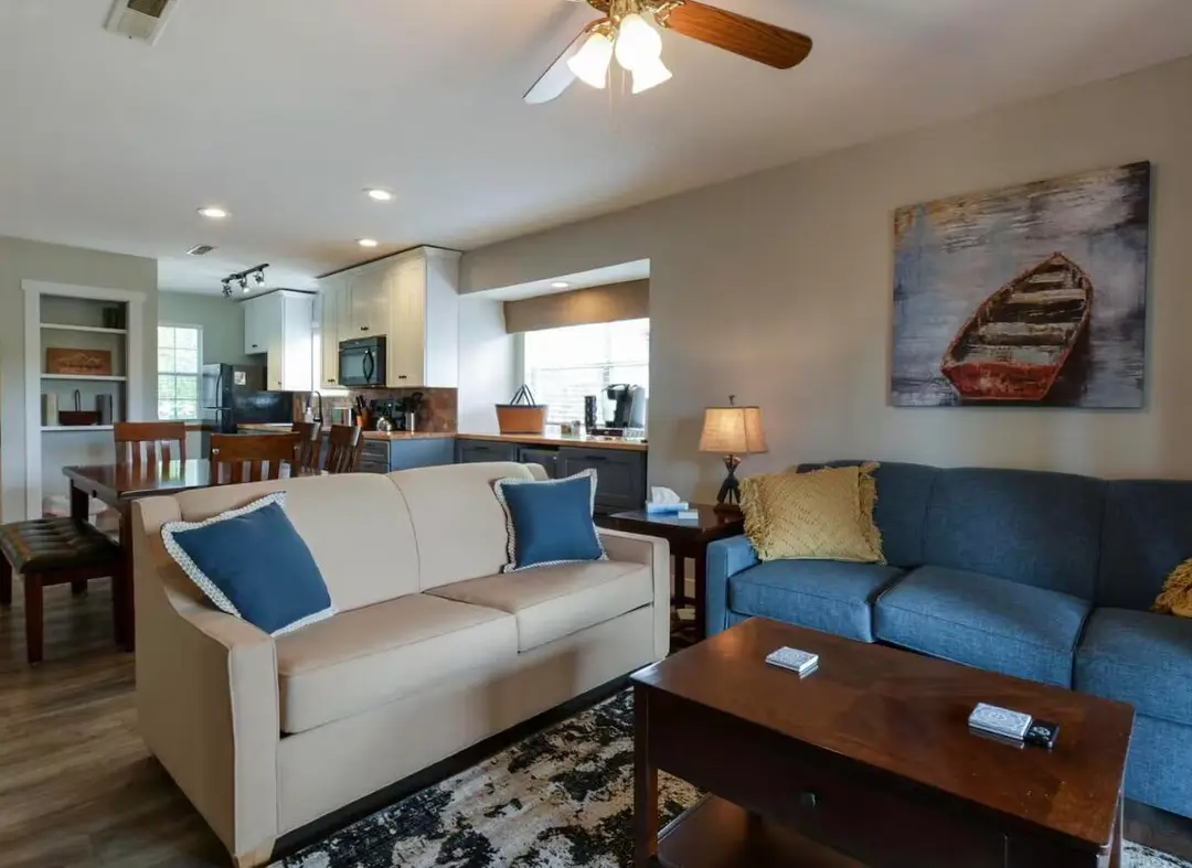 17 Goldfinch Road — photo 2