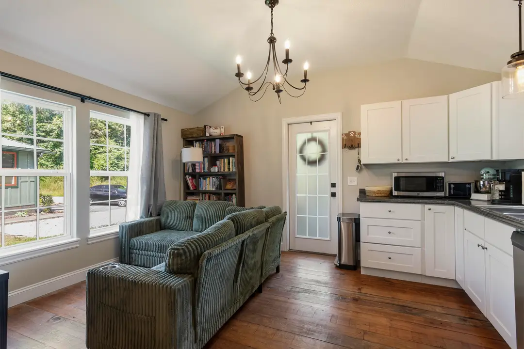 1234 Peace In Valley Road — photo 4
