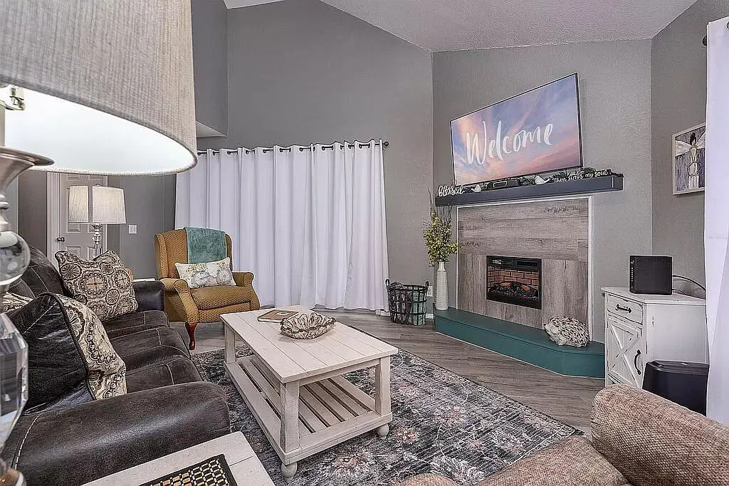 149 The Bluffs — photo 10