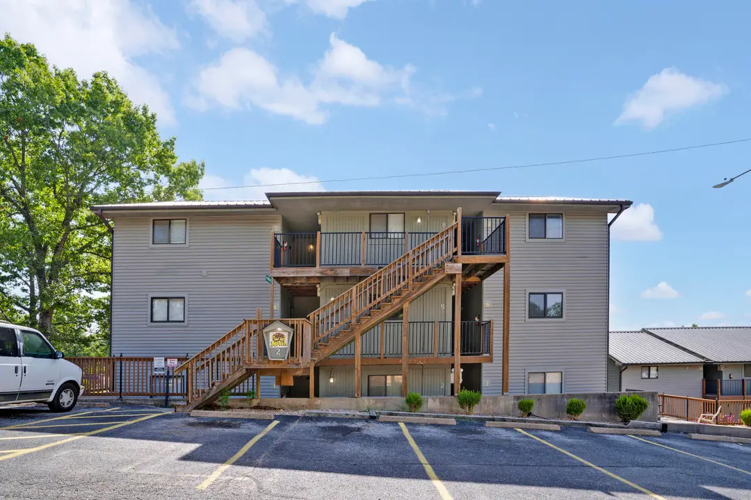 14 Sinatra Court — photo 2