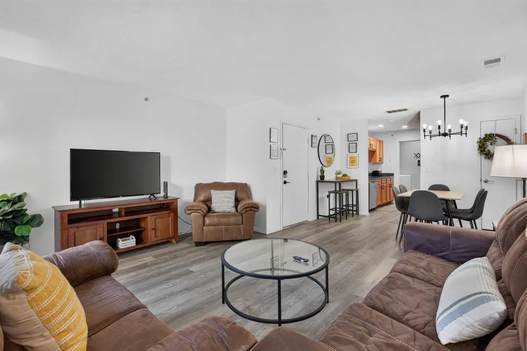 2962 Vineyards Parkway — photo 5