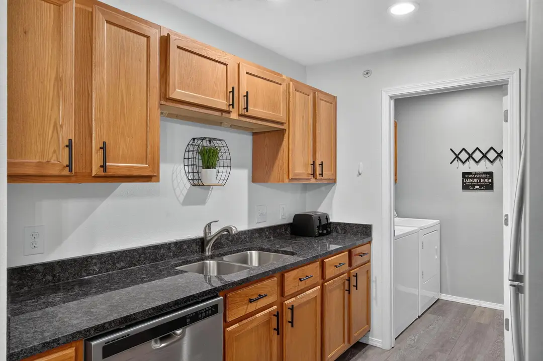 2962 Vineyards Parkway — photo 10