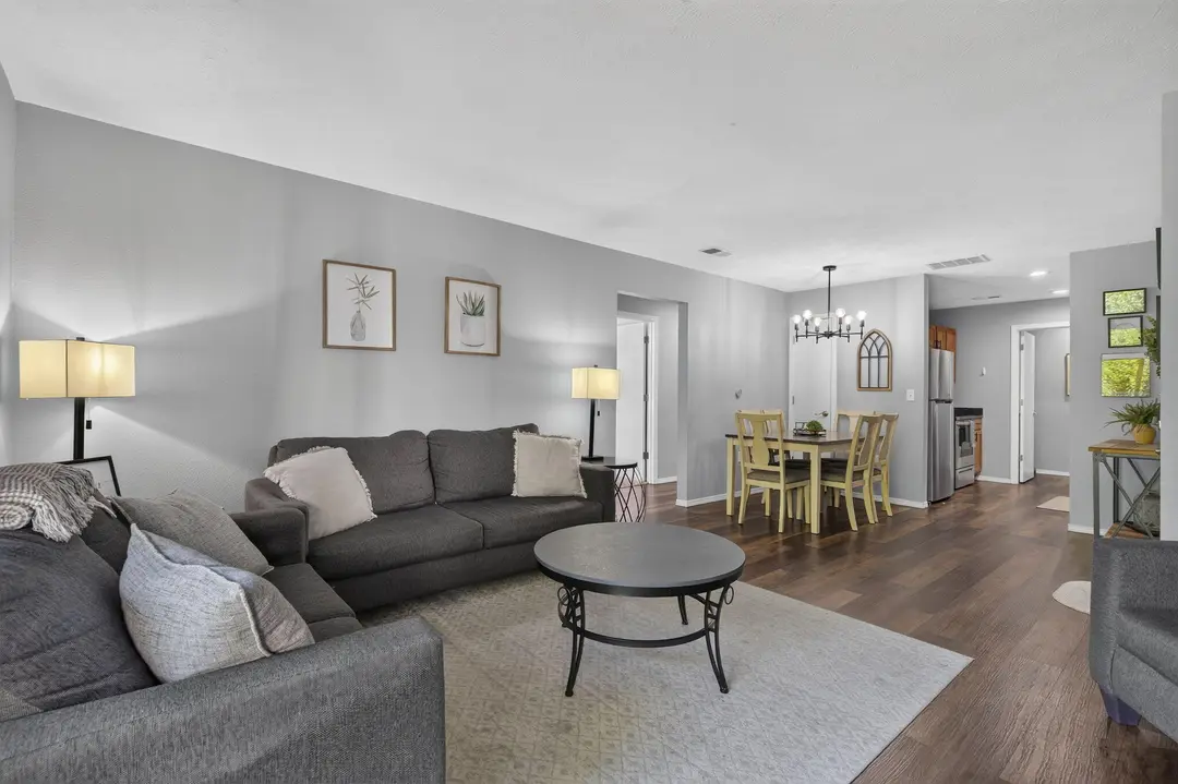 2962 Vineyards Parkway — photo 7