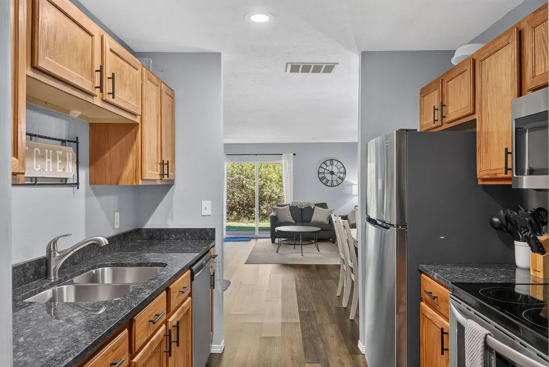 2962 Vineyards Parkway — photo 9