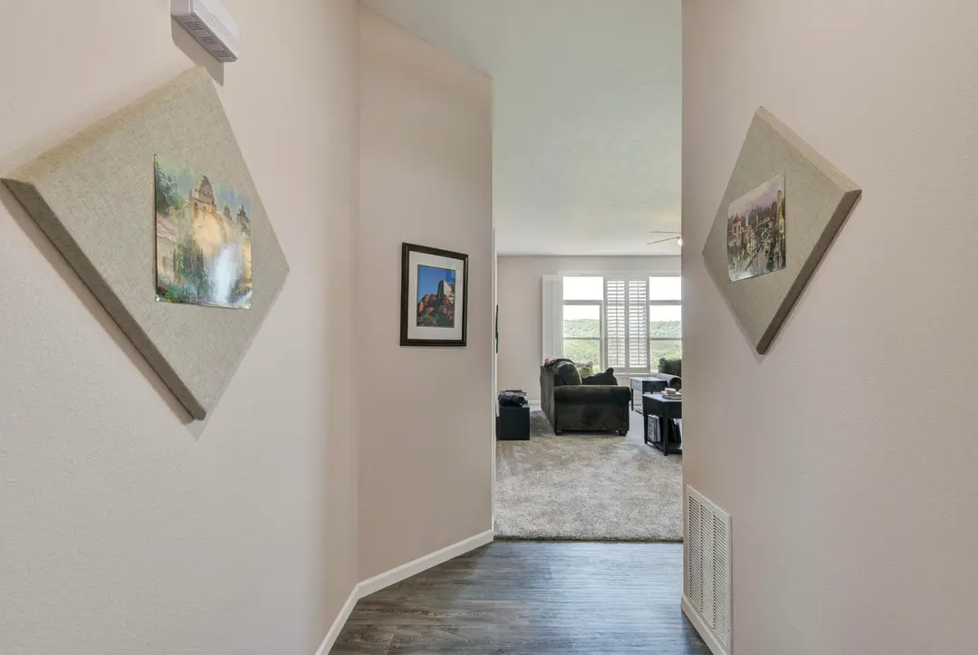 880 Black Forest Lane — photo 5