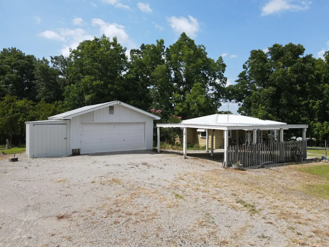 140 Cox Road — photo 9