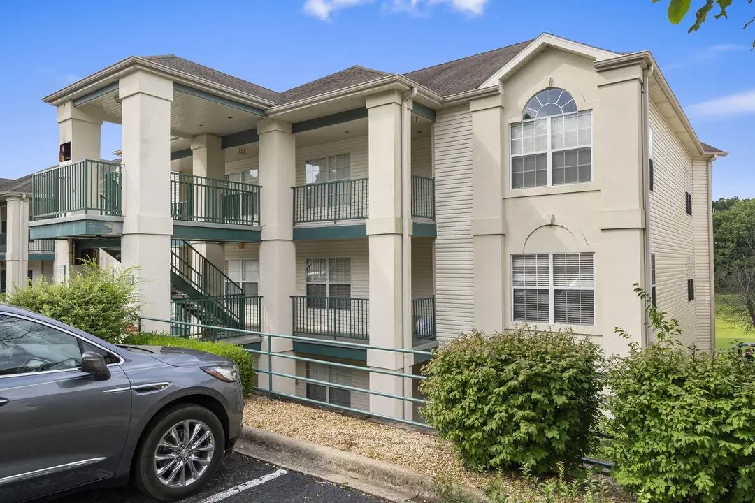 351 S Wildwood Drive — photo 3