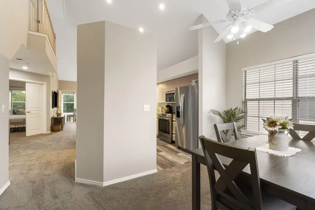 351 S Wildwood Drive — photo 4