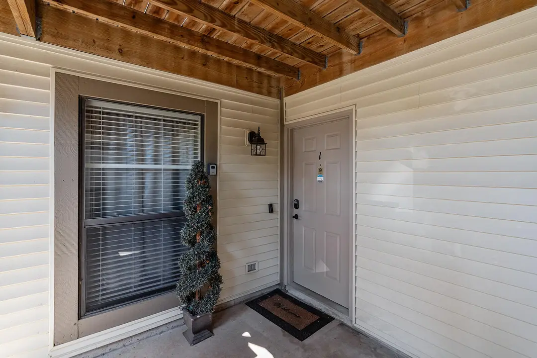 158 Troon Drive — photo 2