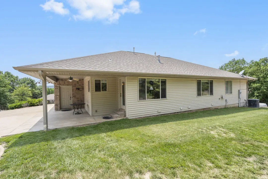 40 Overton Court — photo 2