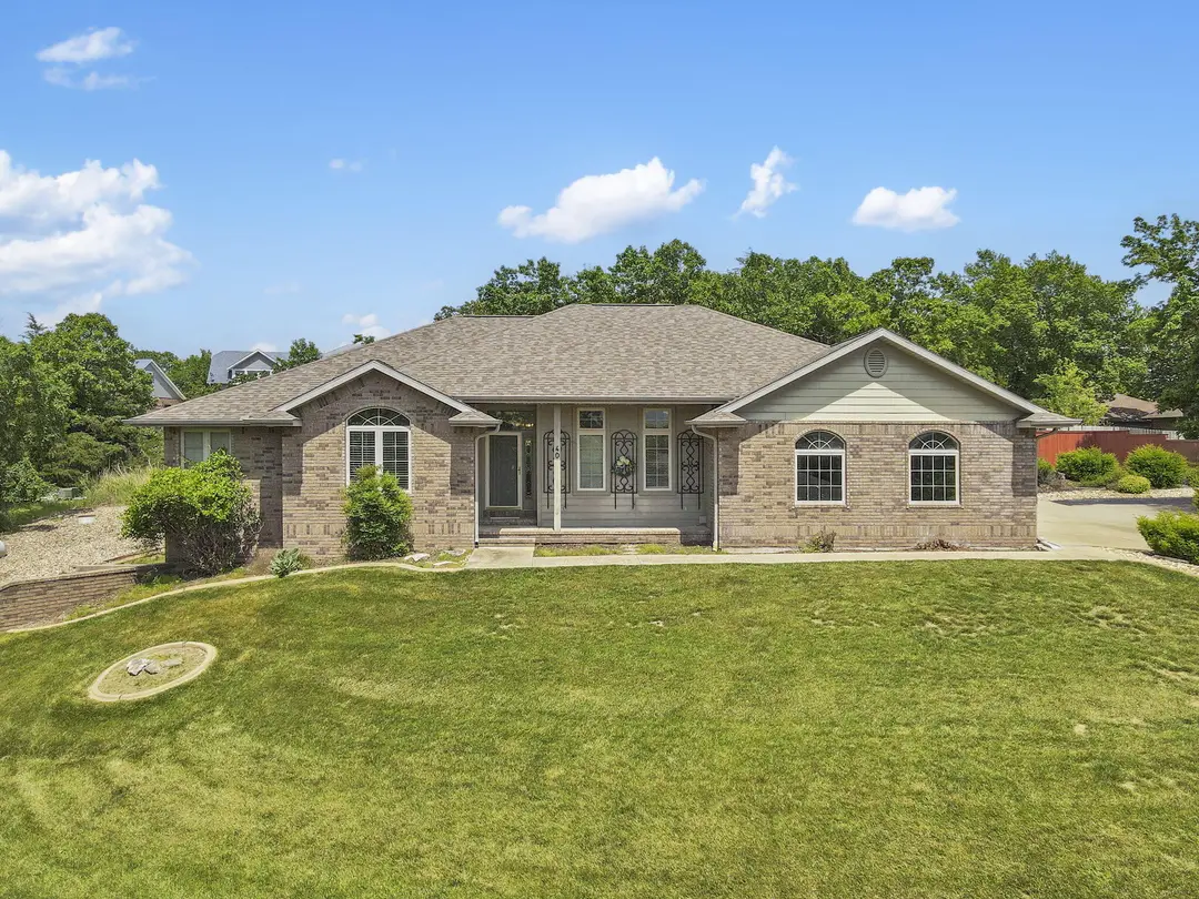 40 Overton Court — photo 1
