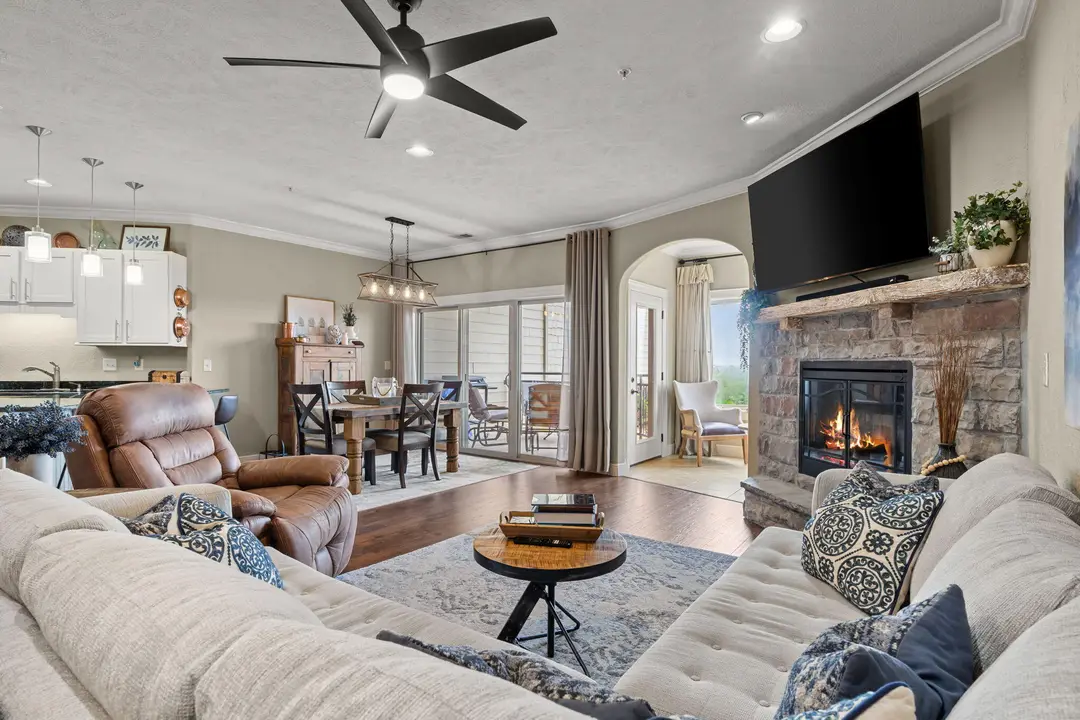 123 Royal Vista Drive — photo 4