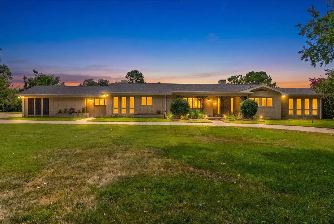 520 Parnell Drive — photo 1
