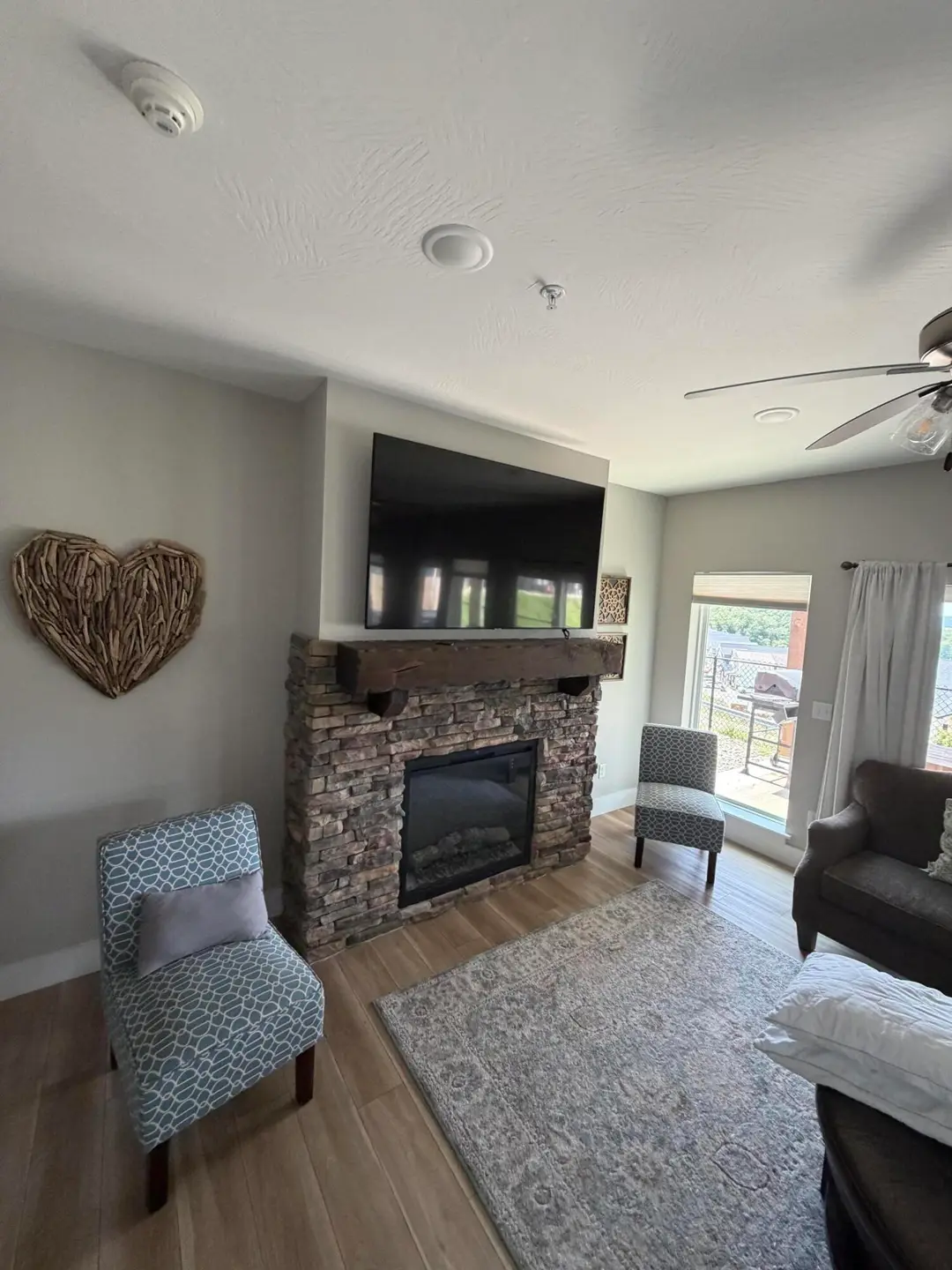 135 Chateau Mountain Lane — photo 6