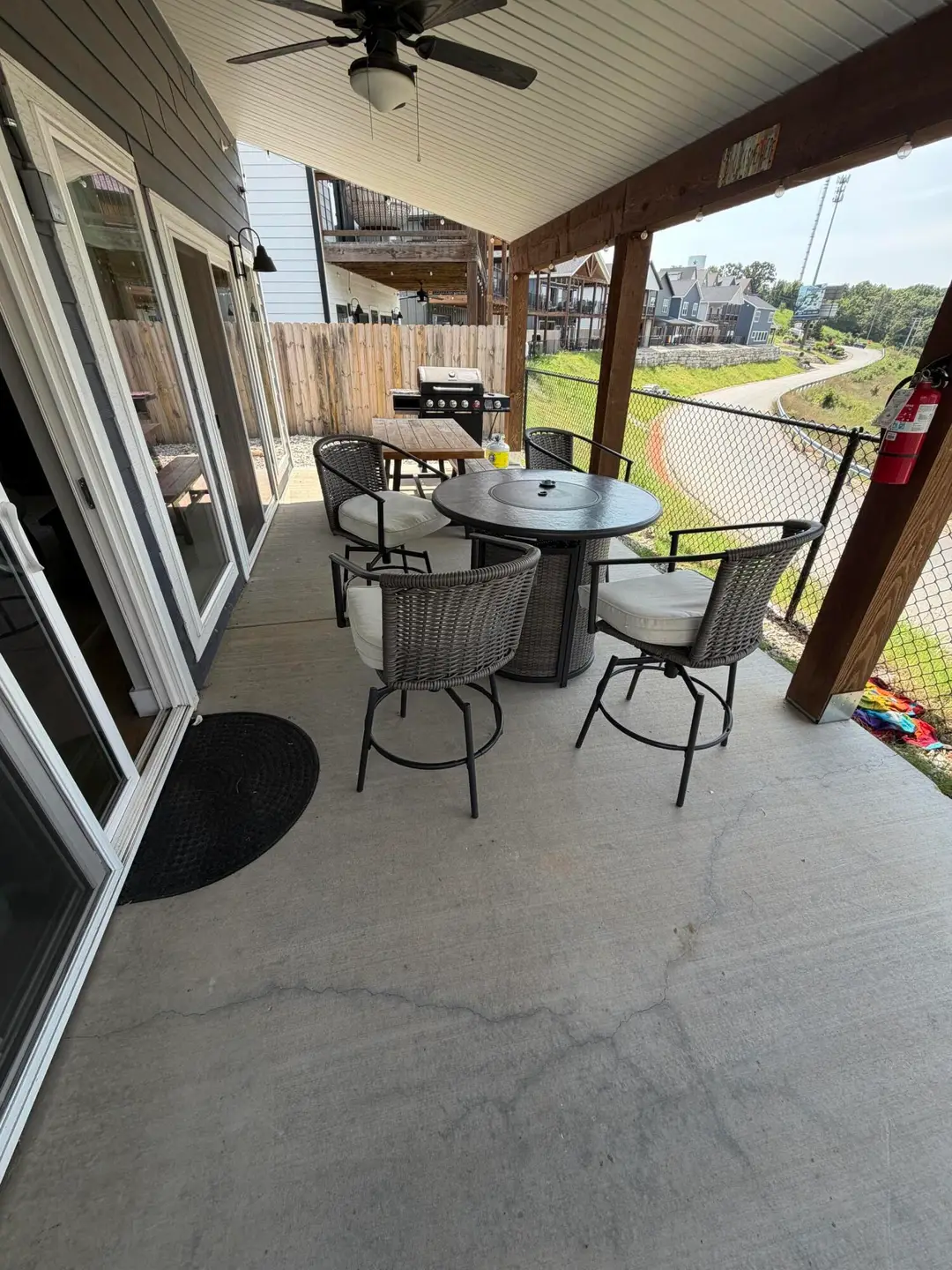 135 Chateau Mountain Lane — photo 9