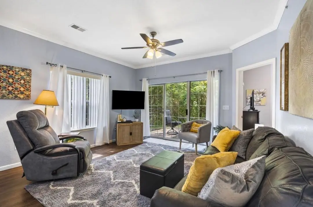 813 Holiday Ridge — photo 4