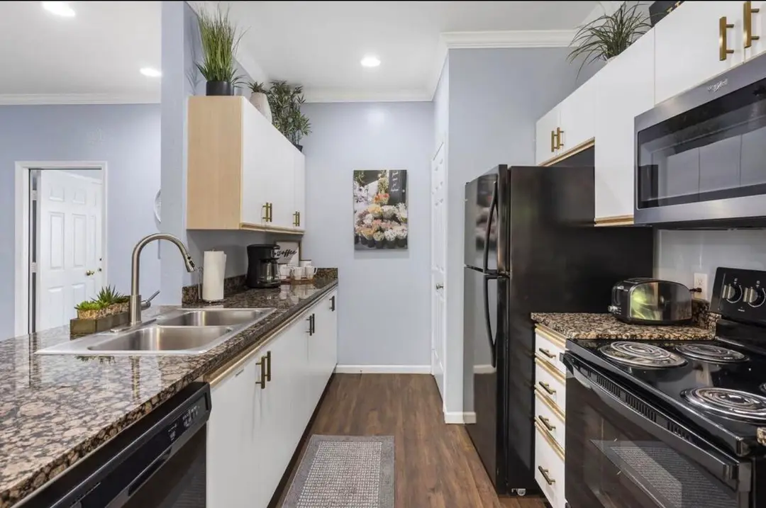 813 Holiday Ridge — photo 10