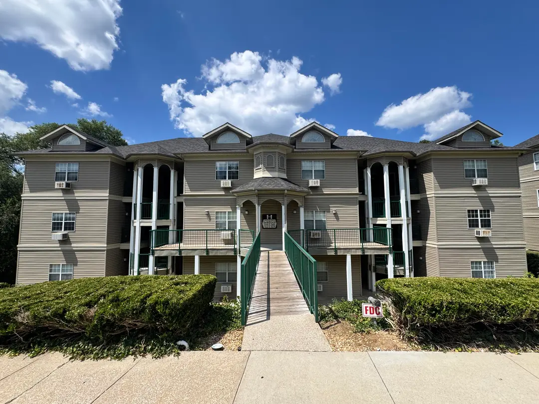 813 Holiday Ridge