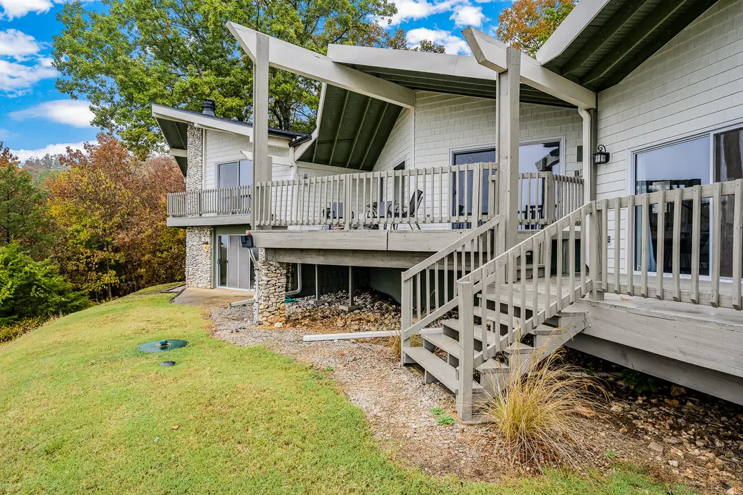 26 Greenview Drive — photo 3