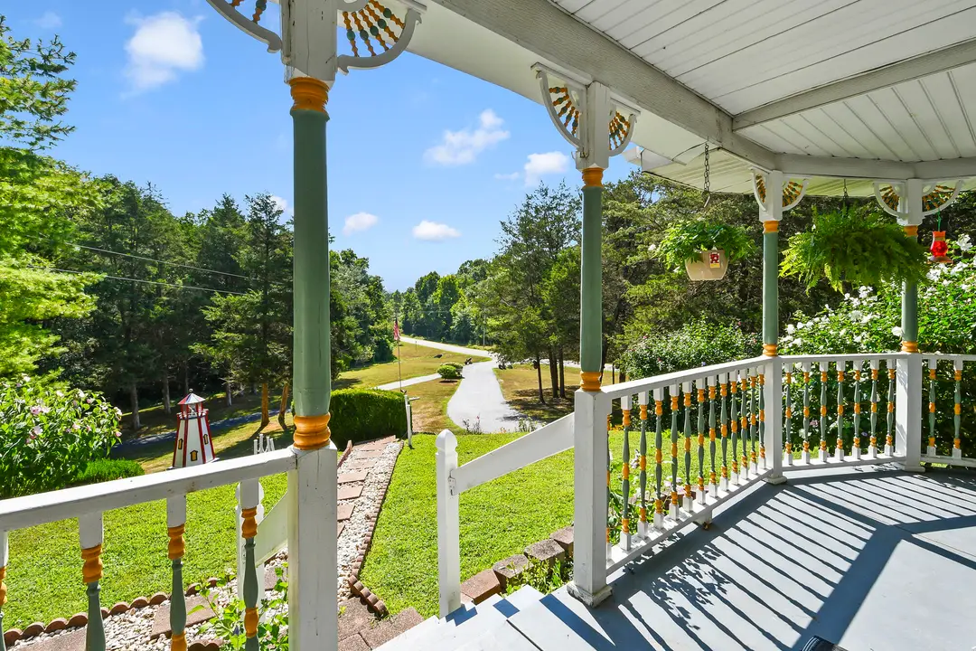 1291 Walnut Springs Drive — photo 9