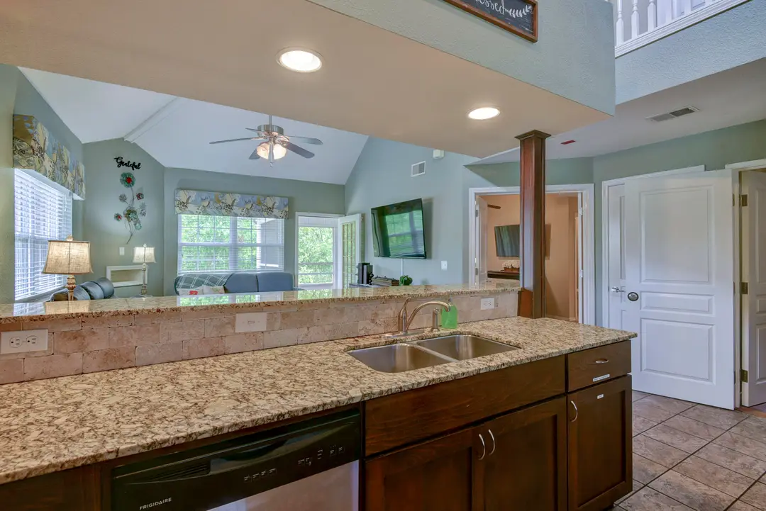 2800 Green Mountain Drive — photo 7