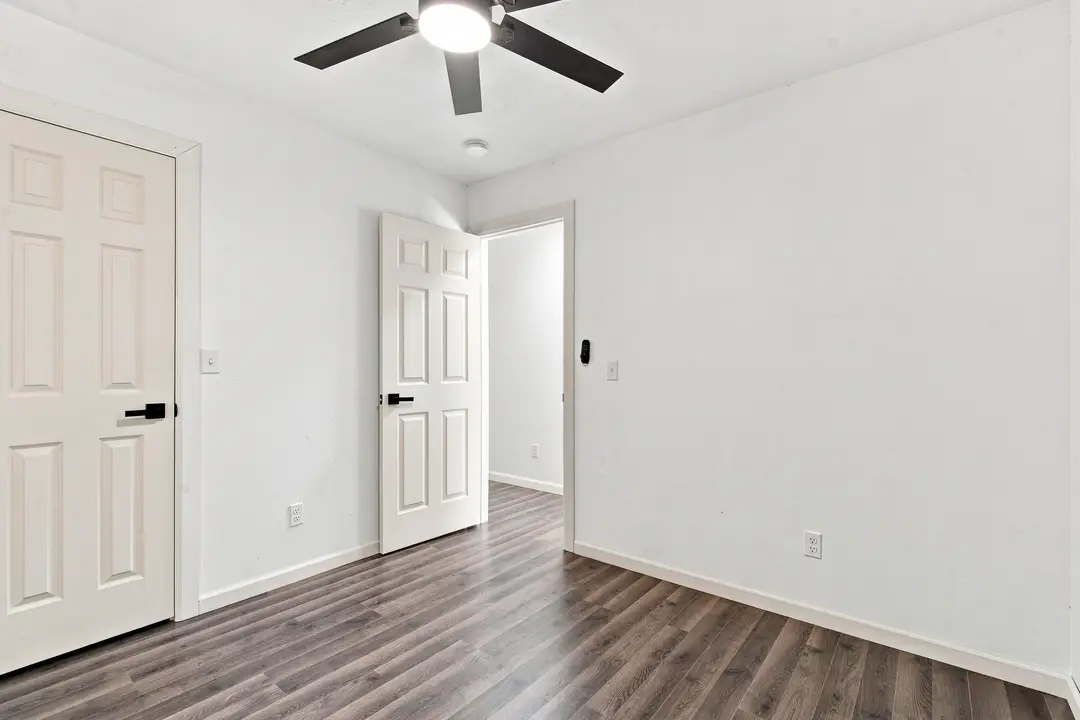 4003 Buckeye Road — photo 15