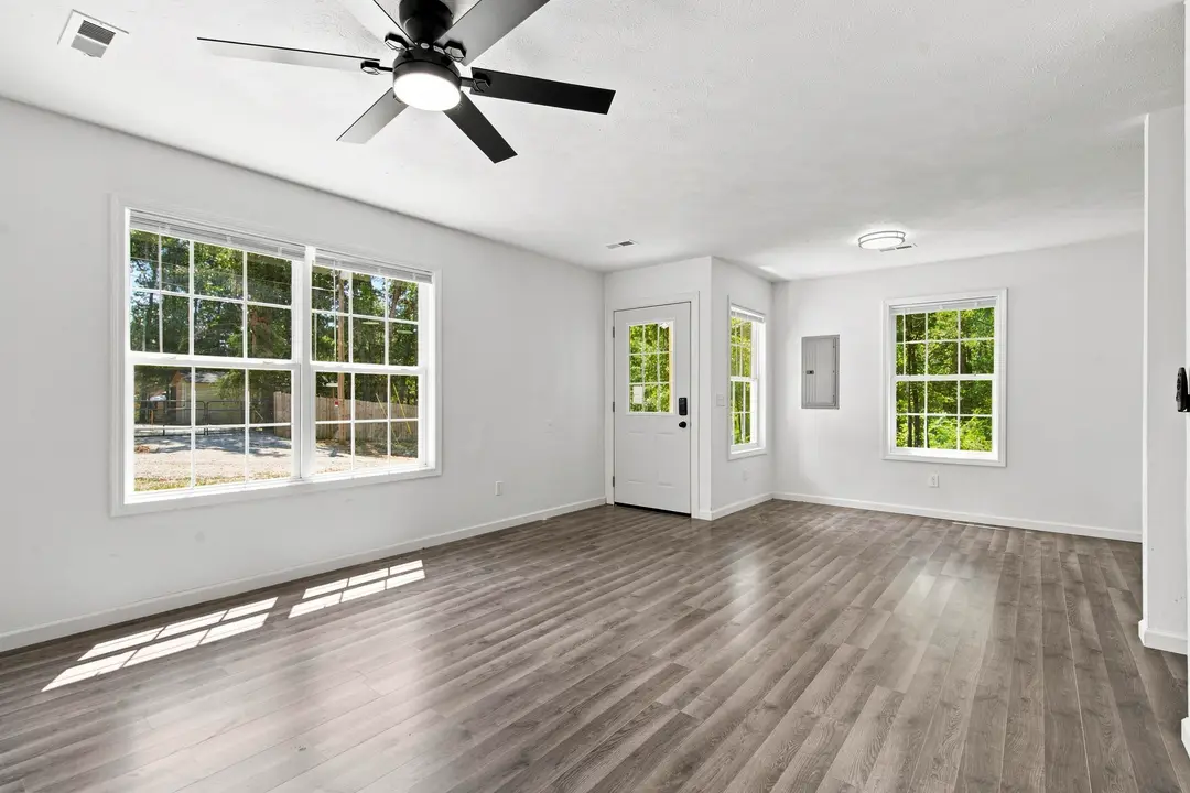 4003 Buckeye Road — photo 3