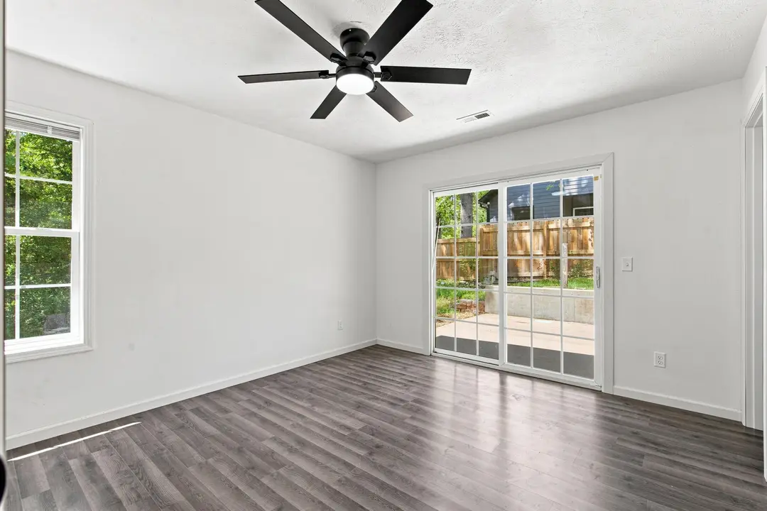 4003 Buckeye Road — photo 9
