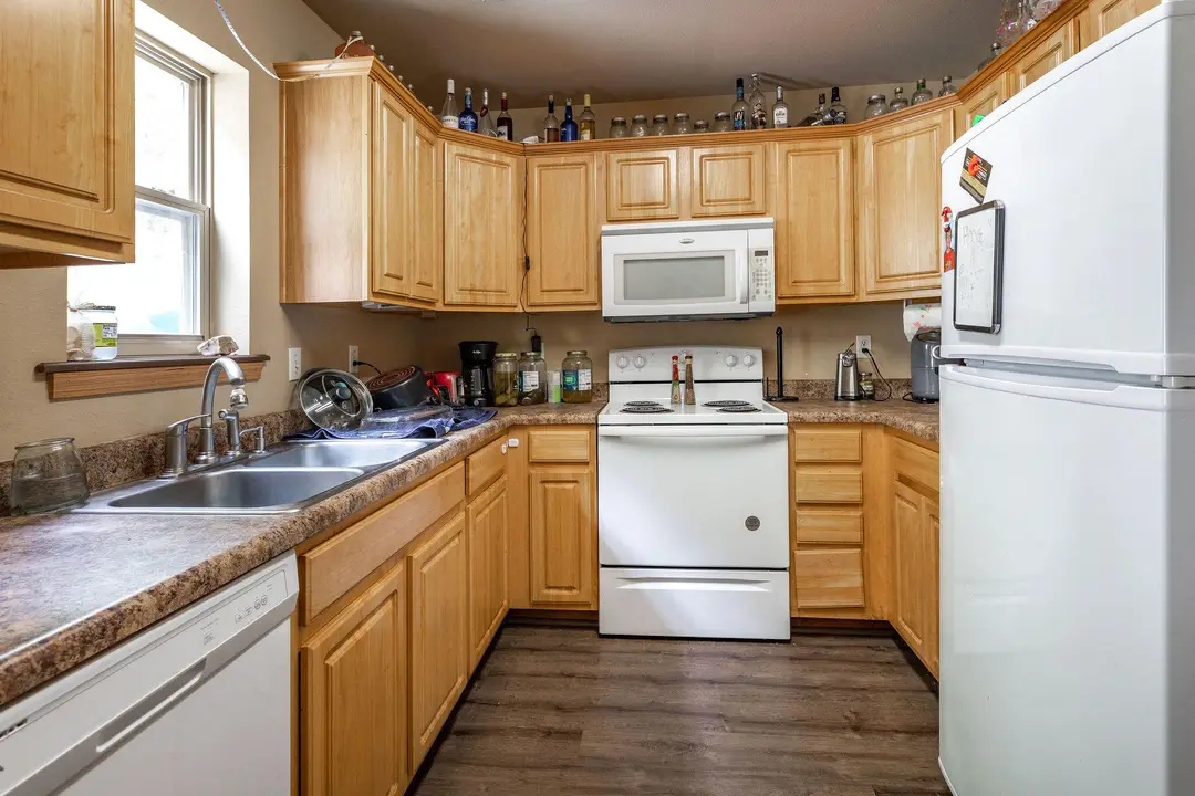 16 Lakeshore Drive — photo 15
