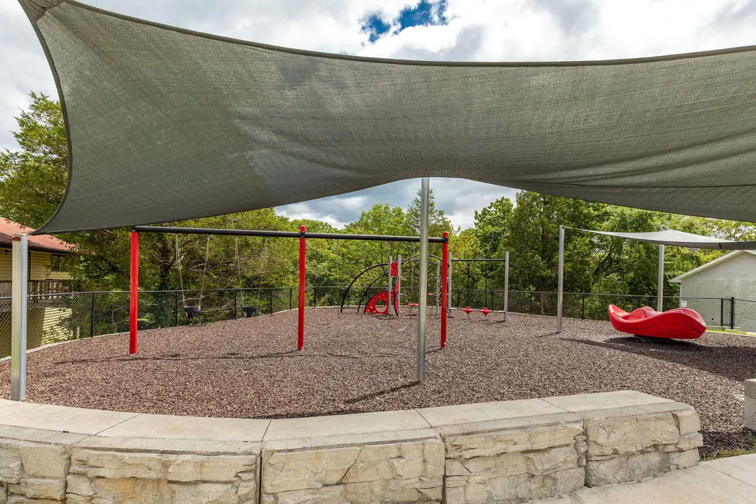 16 Lakeshore Drive — photo 6