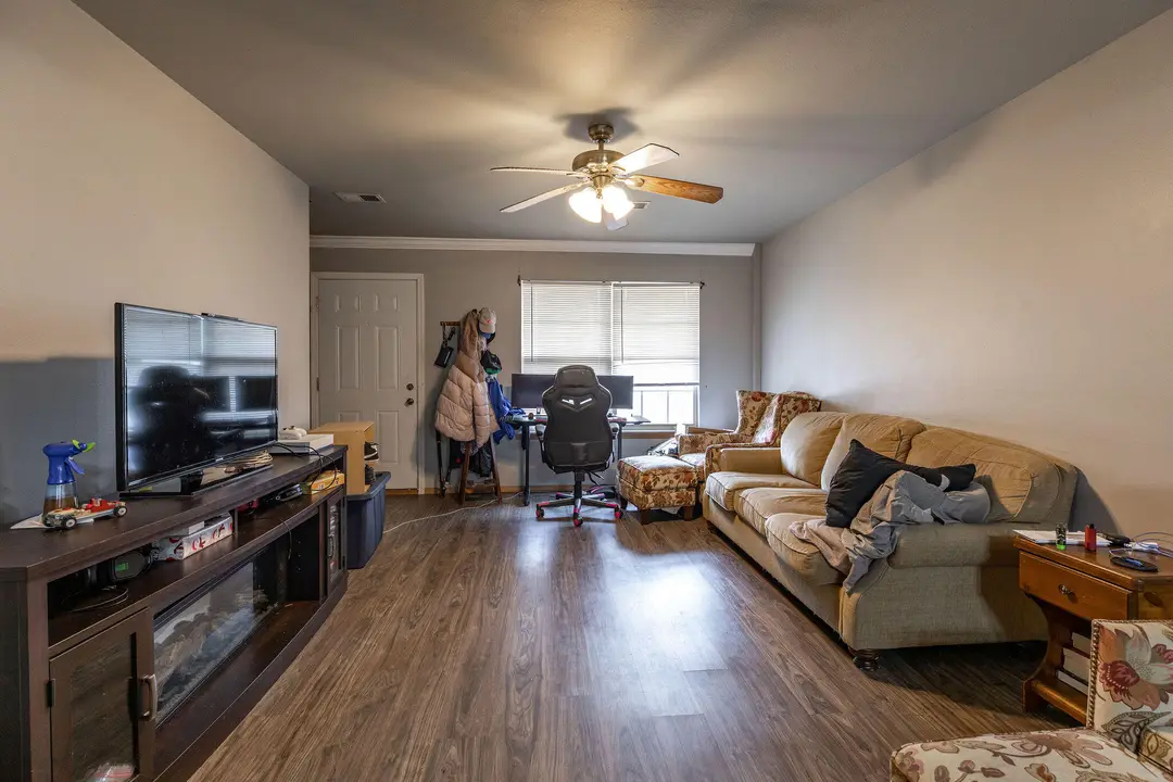 16 Lakeshore Drive — photo 10