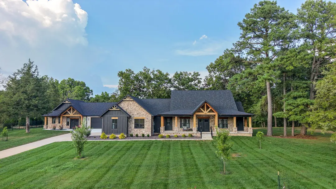 781 Seven Pines Drive — photo 3